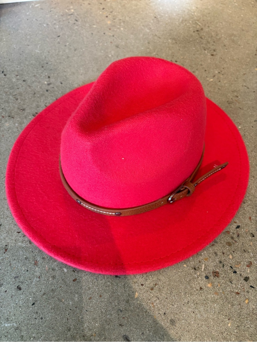 Red Wide Brim Felt Rancher Fedora Hat Size 57